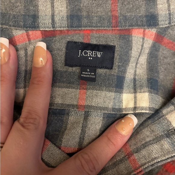 J. Crew Blue and Red Button Down Shirt for Casual Comfort - Picture 2 of 4